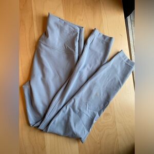 Lululemon Wunder Train 25” light Blue Leggings